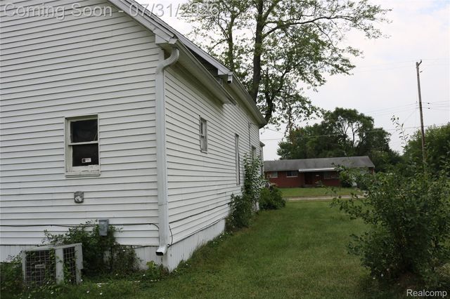 2703 Narloch Street, Saginaw, MI 48601