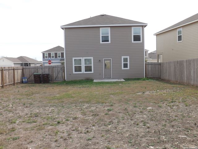 5495 Rue Girard, Converse, TX 78109