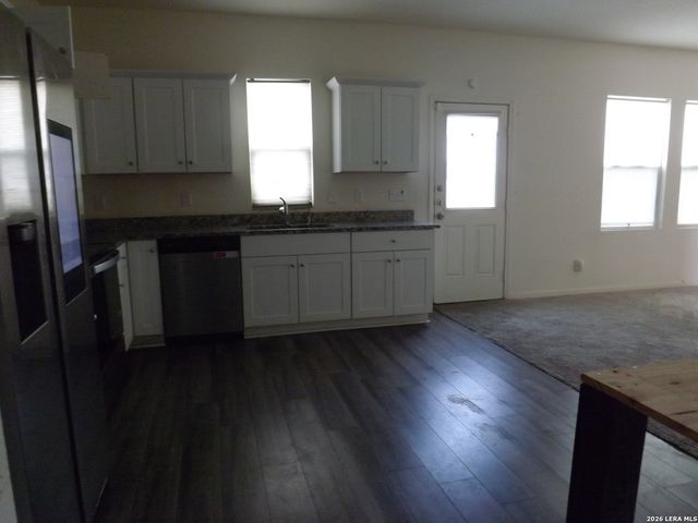 5495 Rue Girard, Converse, TX 78109
