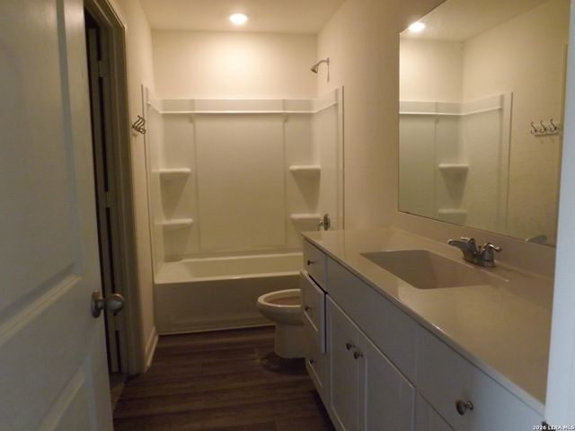 5495 Rue Girard, Converse, TX 78109