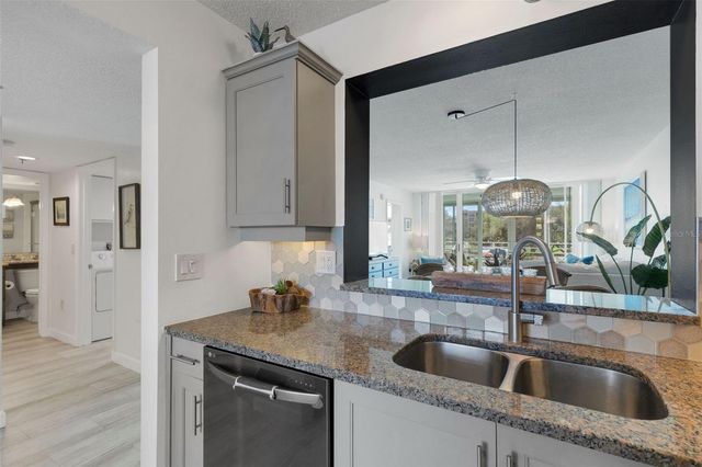 4460 FAIRWAYS BOULEVARD 105, Bradenton, FL 34209