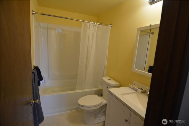 359 N Matriotti Avenue, Sequim, WA 98382