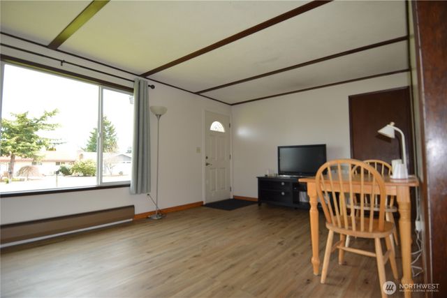 359 N Matriotti Avenue, Sequim, WA 98382