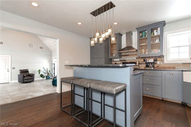 18919 Ravenna Road, Chagrin Falls, OH 44023