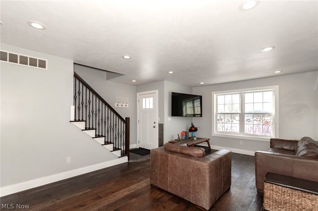 18919 Ravenna Road, Chagrin Falls, OH 44023