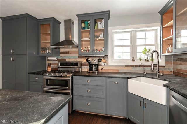 18919 Ravenna Road, Chagrin Falls, OH 44023