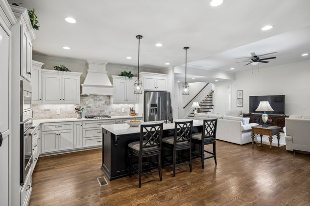 2050 Imagine Cir, Spring Hill, TN 37174