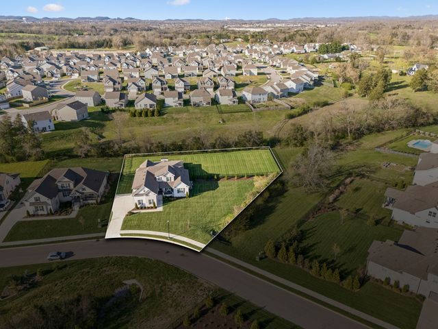 2050 Imagine Cir, Spring Hill, TN 37174