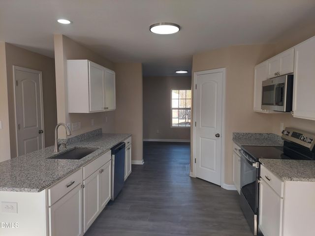 118 Fawnbrook Drive, Four Oaks, NC 27524