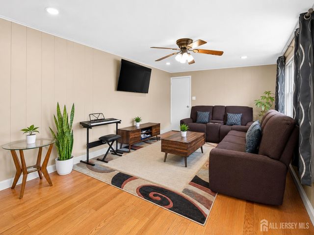 517 Newark Avenue, Piscataway, NJ 08854