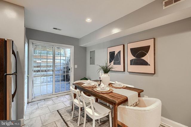 2016 PORTUGAL ST, Baltimore, MD 21231