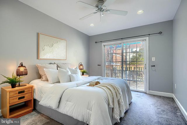 2016 PORTUGAL ST, Baltimore, MD 21231