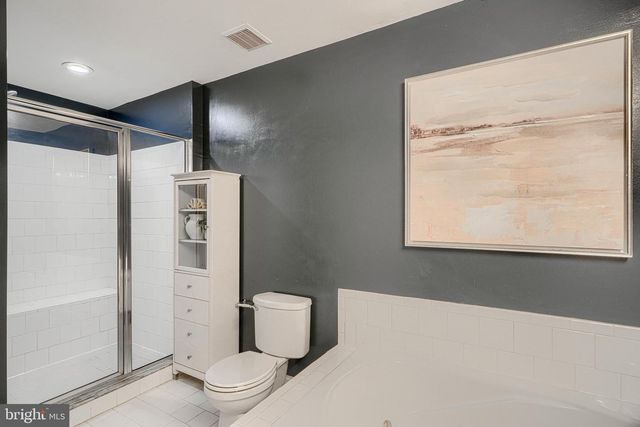 2016 PORTUGAL ST, Baltimore, MD 21231