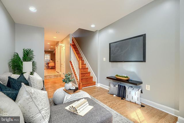 2016 PORTUGAL ST, Baltimore, MD 21231