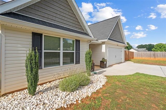 142 Oakville Drive, Dallas, GA 30157