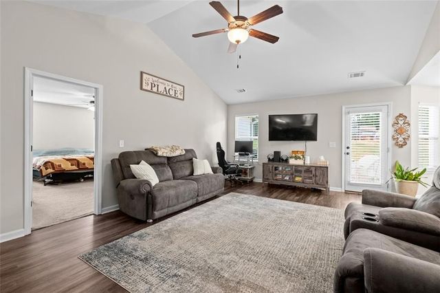 142 Oakville Drive, Dallas, GA 30157