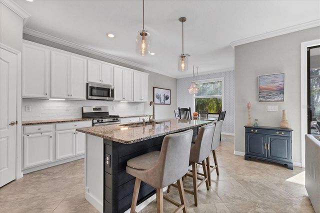 18013 POLO TRAIL, Bradenton, FL 34211