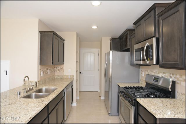 806 TS Daniel Cadena Drive A&B, Socorro, TX 79927