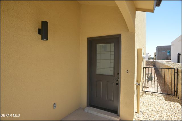 806 TS Daniel Cadena Drive A&B, Socorro, TX 79927