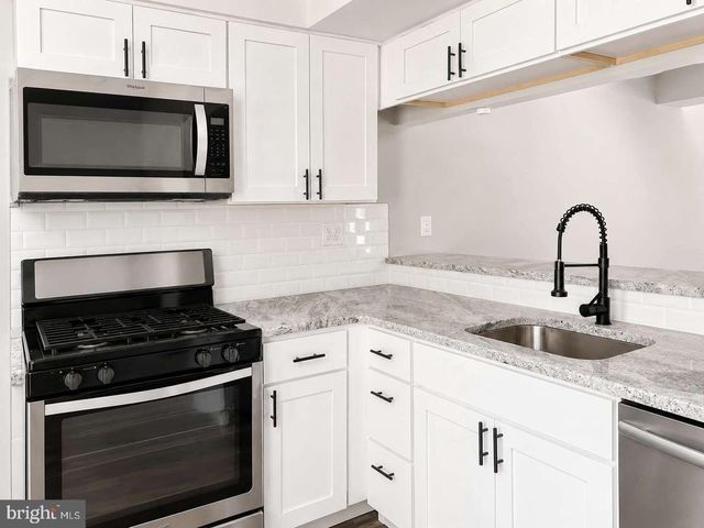 95 DORSET DR, Marlton, NJ 08053