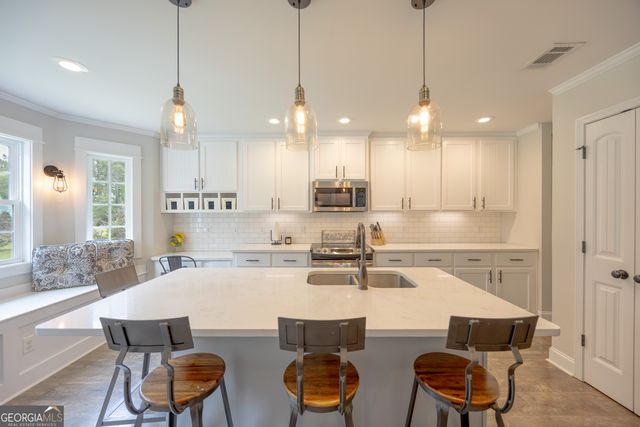242 Canterberry Place, Statesboro, GA 30458