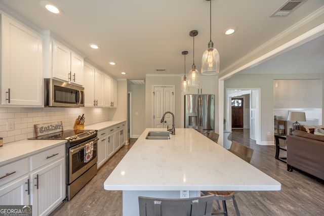 242 Canterberry Place, Statesboro, GA 30458