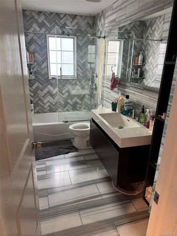 147-22 18th Avenue, Whitestone, NY 11357