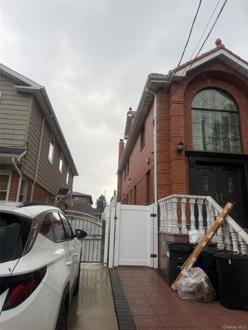 147-22 18th Avenue, Whitestone, NY 11357