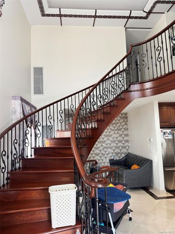 147-22 18th Avenue, Whitestone, NY 11357