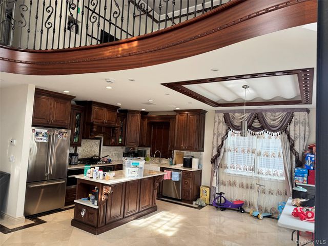 147-22 18th Avenue, Whitestone, NY 11357