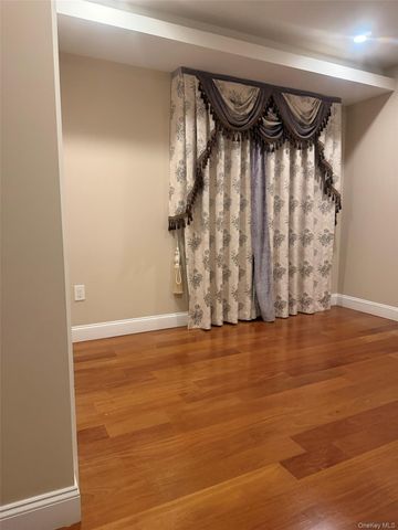 147-22 18th Avenue, Whitestone, NY 11357