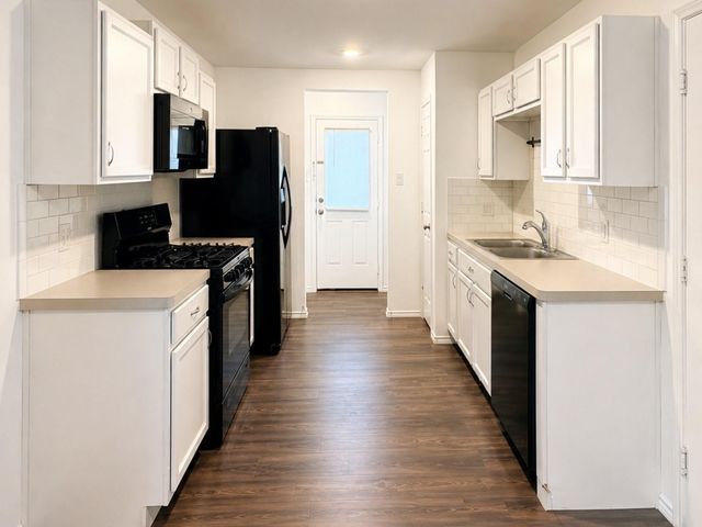 8734 Baywood Court, Baytown, TX 77521