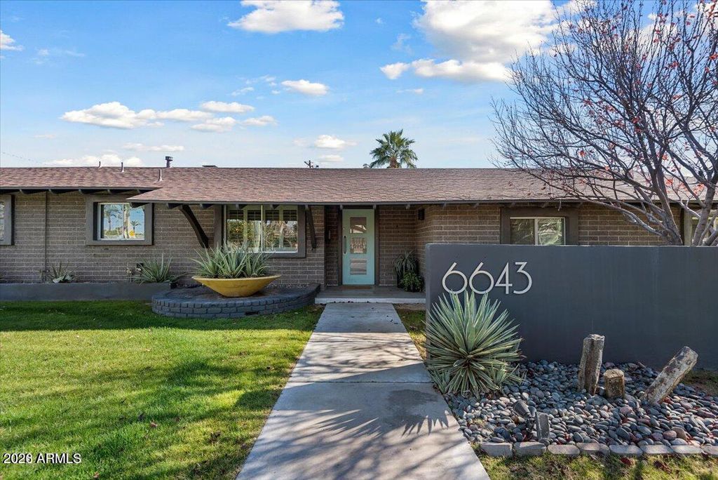 6643 N 7TH Drive, Phoenix, AZ 85013