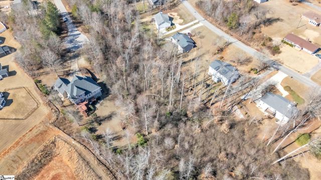 6 Fiddlers Way, Seneca, SC 29678