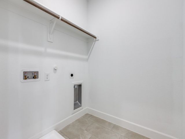 5617 Woodlands Drive, The Colony, TX 75056