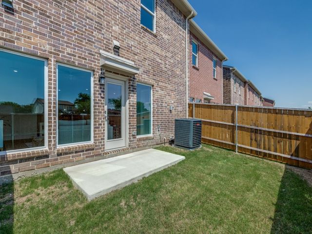 5617 Woodlands Drive, The Colony, TX 75056