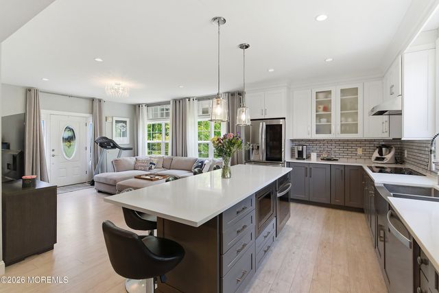 33 Weston Road, Franklin Twp, NJ 08873
