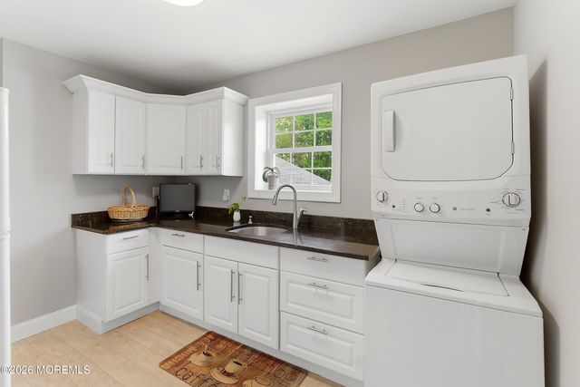 33 Weston Road, Franklin Twp, NJ 08873