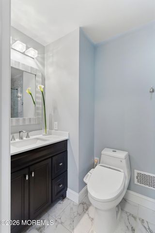 33 Weston Road, Franklin Twp, NJ 08873