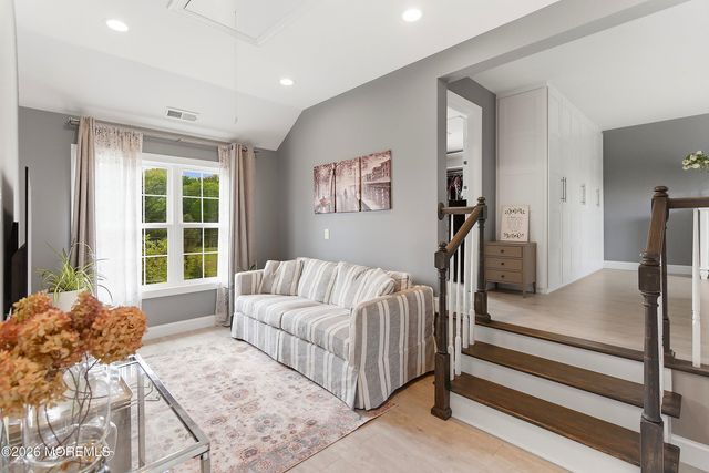 33 Weston Road, Franklin Twp, NJ 08873