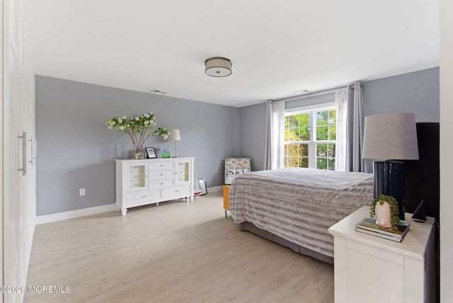 33 Weston Road, Franklin Twp, NJ 08873