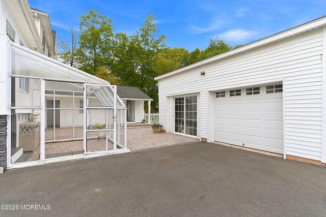 33 Weston Road, Franklin Twp, NJ 08873