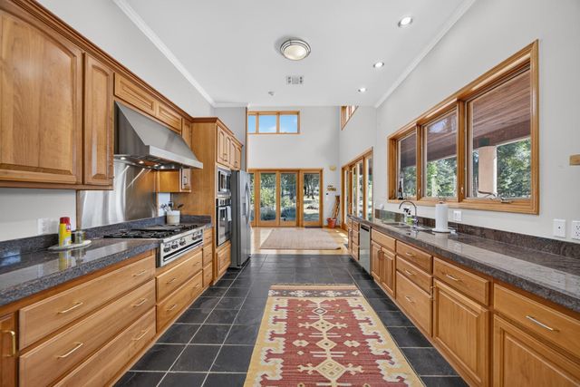 4000 Twin Ridges Rd, Placerville, CA 95667