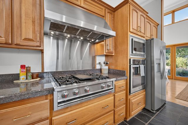 4000 Twin Ridges Rd, Placerville, CA 95667