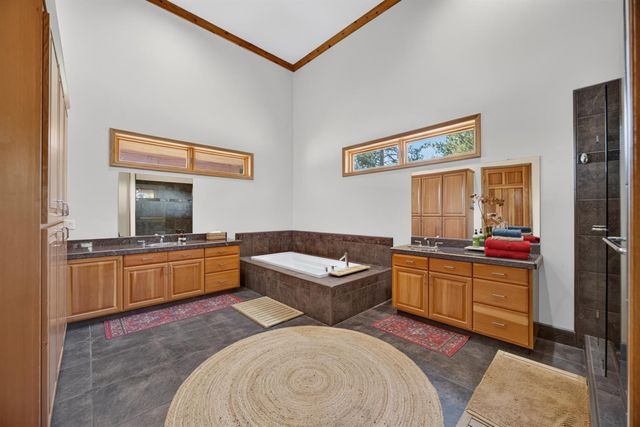 4000 Twin Ridges Rd, Placerville, CA 95667