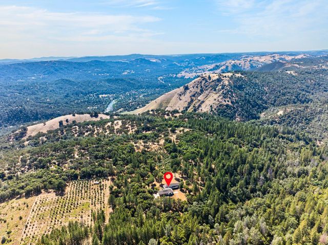 4000 Twin Ridges Rd, Placerville, CA 95667