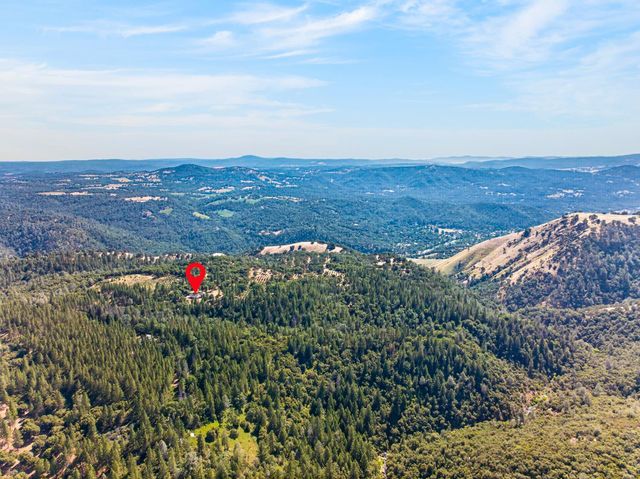 4000 Twin Ridges Rd, Placerville, CA 95667