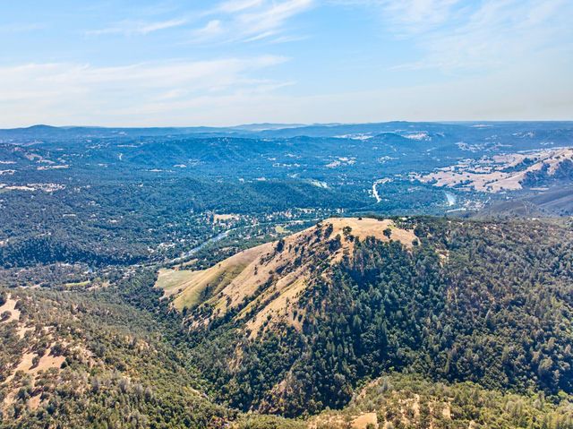 4000 Twin Ridges Rd, Placerville, CA 95667
