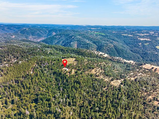 4000 Twin Ridges Rd, Placerville, CA 95667
