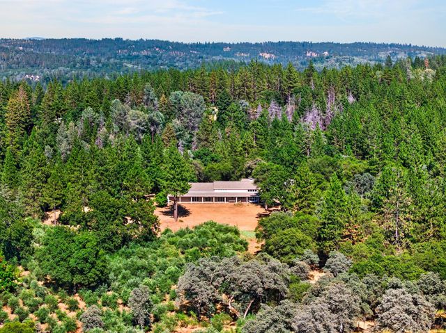 4000 Twin Ridges Rd, Placerville, CA 95667